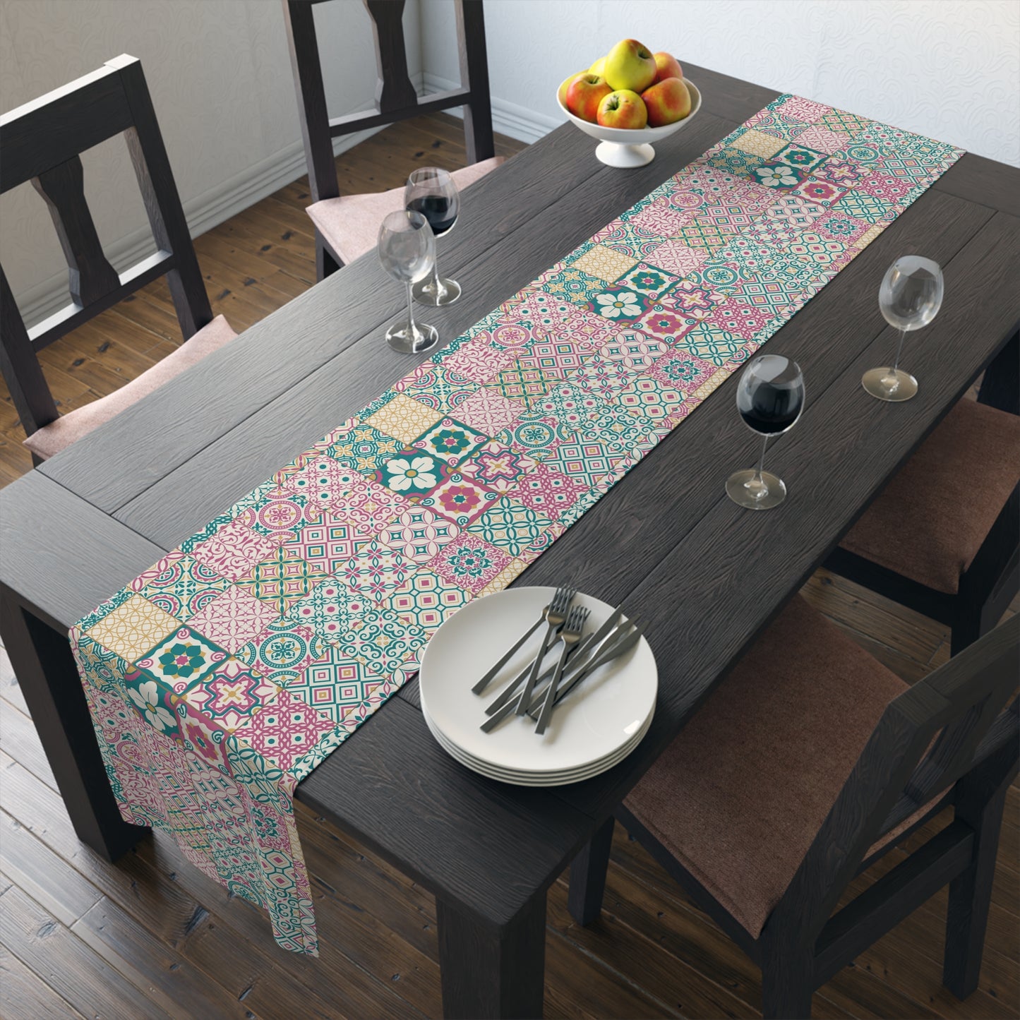 Singapore Heritage Peranakan "Sayang" Table Runner (Cotton Twill/ Polyester) - THE LITTLE BIG TREE