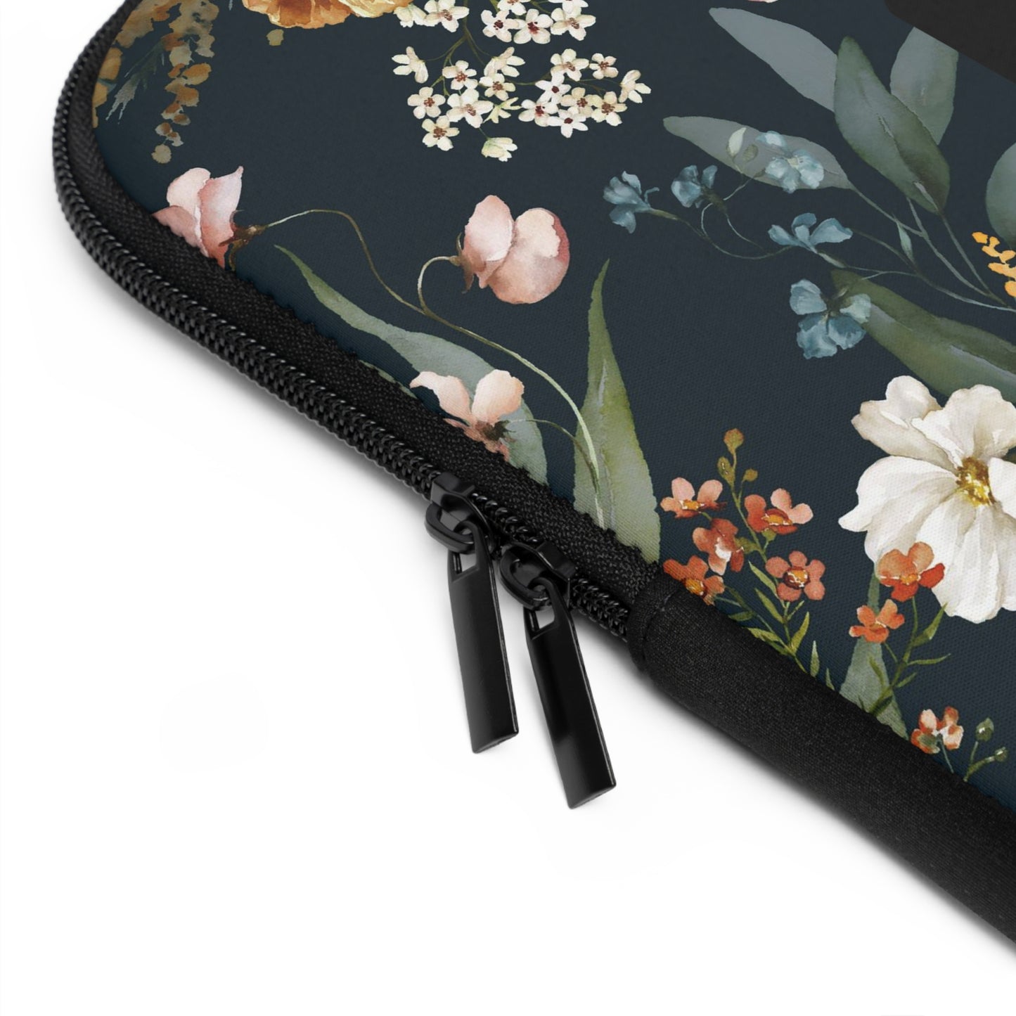 He Made Everything Beautiful (Traditional Chinese Bible Verse) Floral Laptop Sleeve (Sizes 7”, 10”, 13”, 15”, 17”) 神按其時而成為美好系列花卉筆記本電腦保護套 - THE LITTLE BIG TREE
